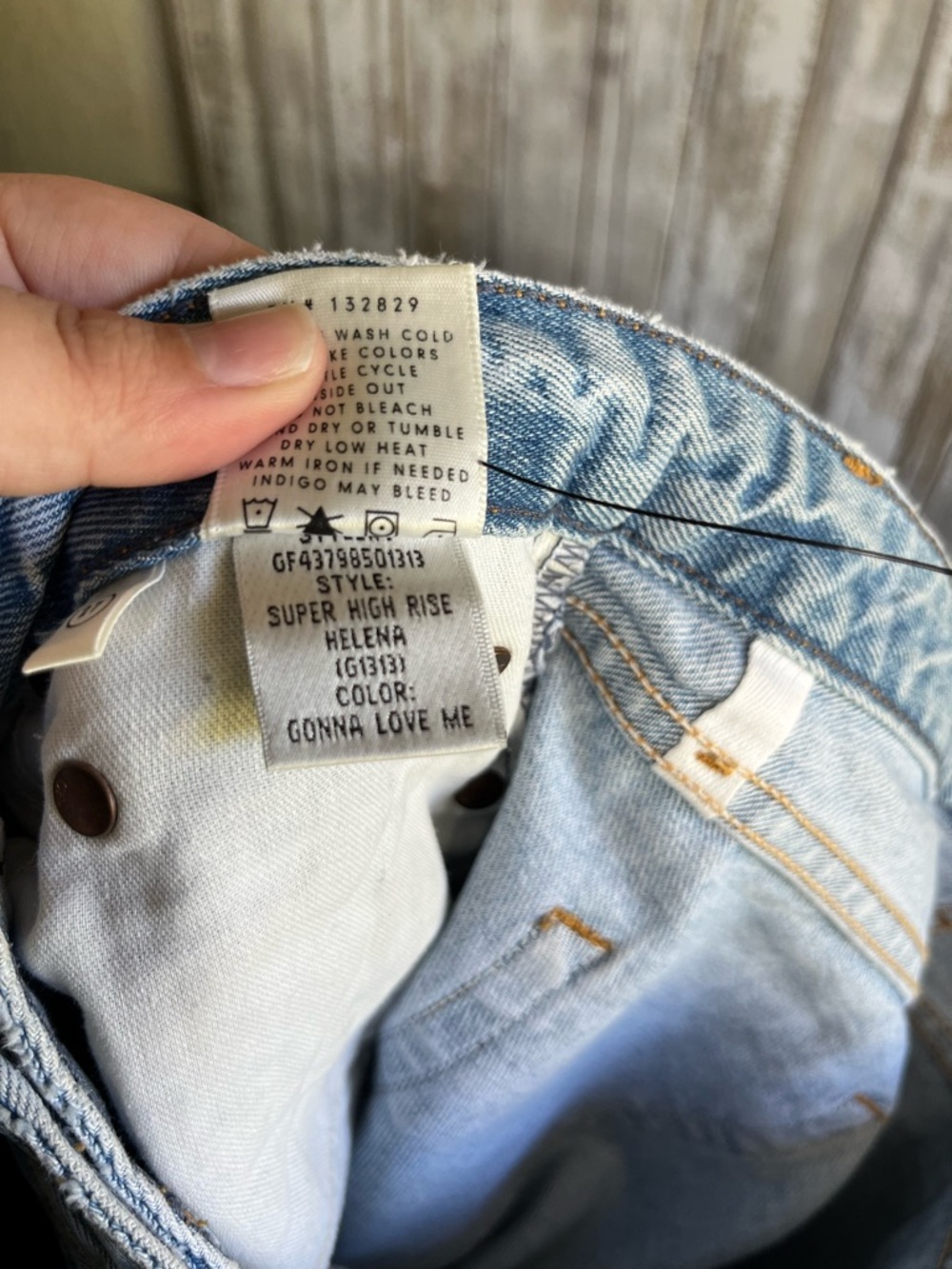 GRLFRND Helena Super High Rise Straight Jeans Gonna Love Me Wash Raw Hem 27 - Picture 8 of 8